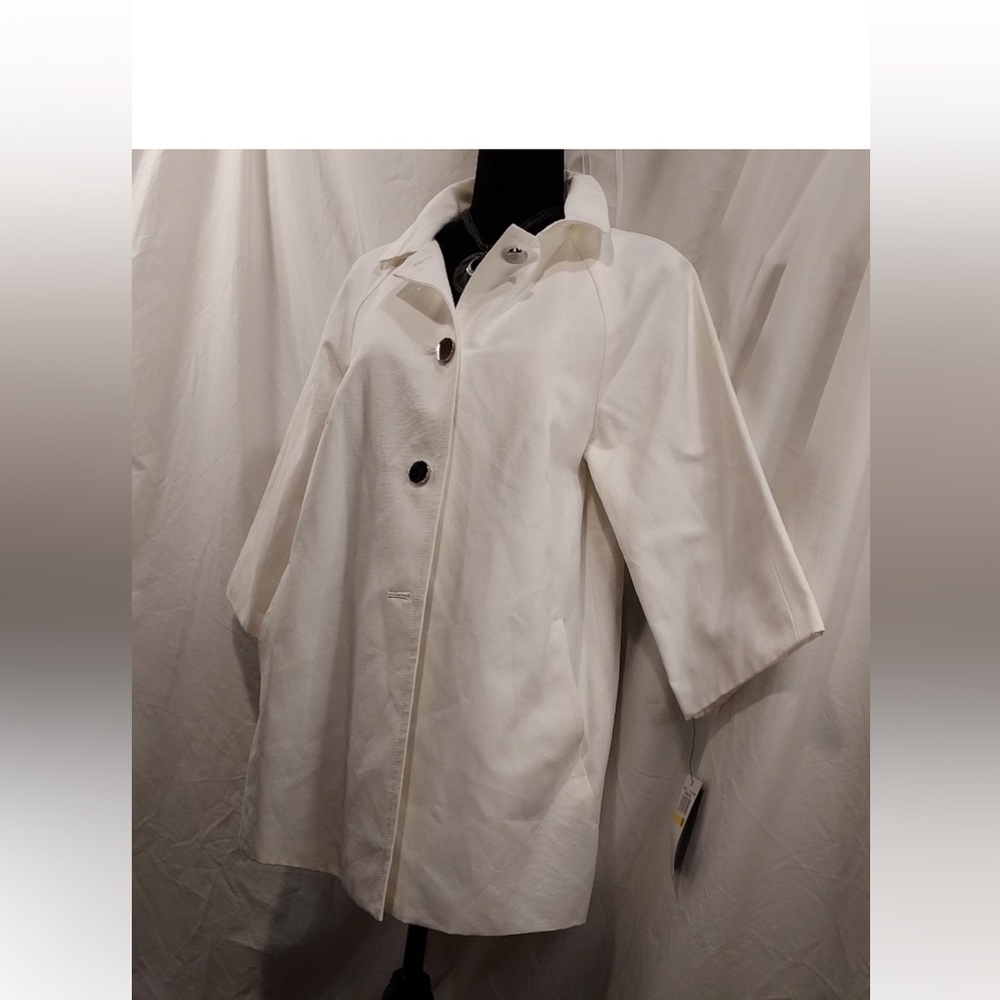💕Sale RAFAELLA JACKET Off-White size Medium. New! Sooo pretty. Doesn’t fit me.
